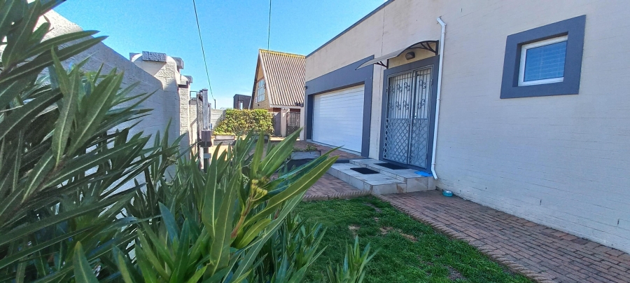 3 Bedroom Property for Sale in Pringle Bay Western Cape
